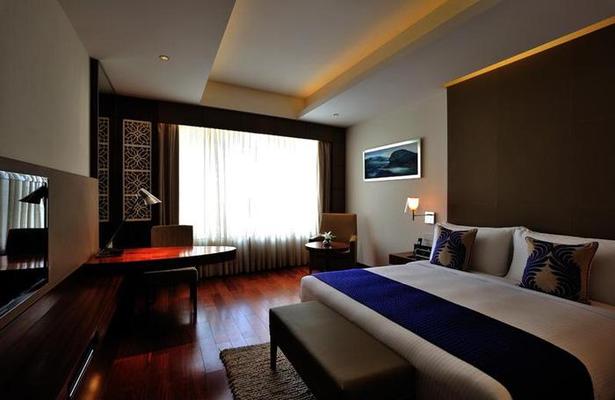 Anya Hotel